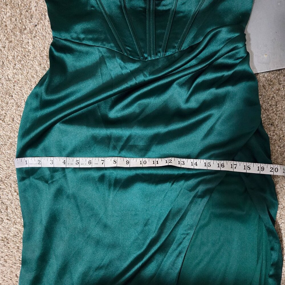 11 (fits ~8-10) GB (Gianni Bini) Emerald Green Satin Bustier Split Thigh Gown - Picture 9 of 12